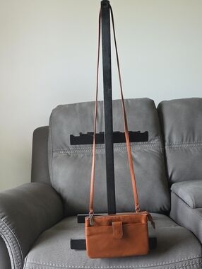 Brown Leather Crossbody Phone Bag - Unbranded